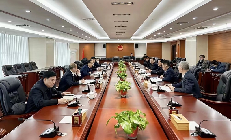 中國能建黨委副書記、總經(jīng)理孫洪水與丹東市市長郝建軍會談