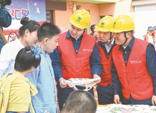 國(guó)網(wǎng)遼寧電力公司把青春足跡刻在遼沈大地上