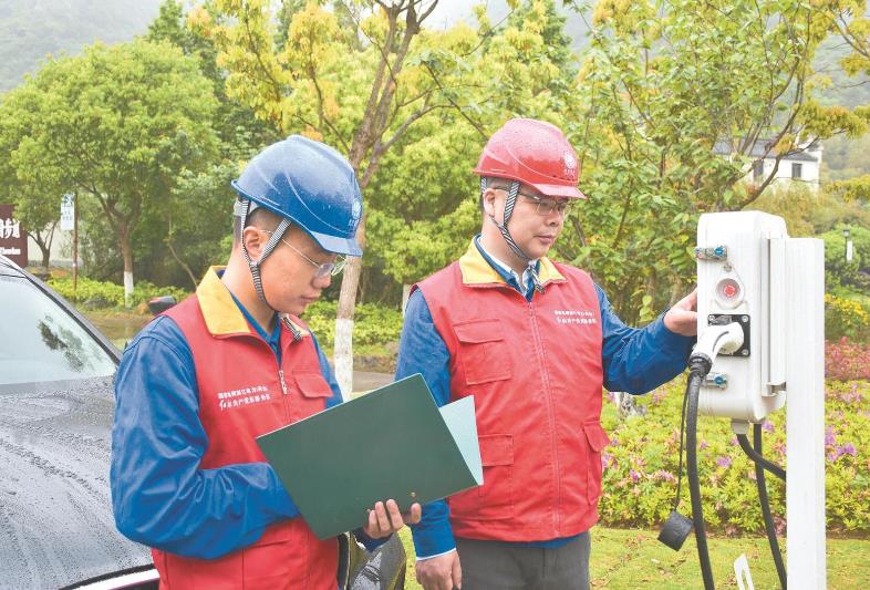 陳鳴：“空心村”變“開心村”，供電服務(wù)總相伴