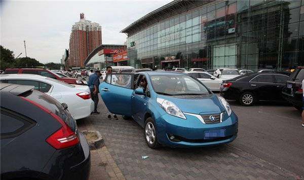 一年新車對折賣 新能源二手車何去何從？